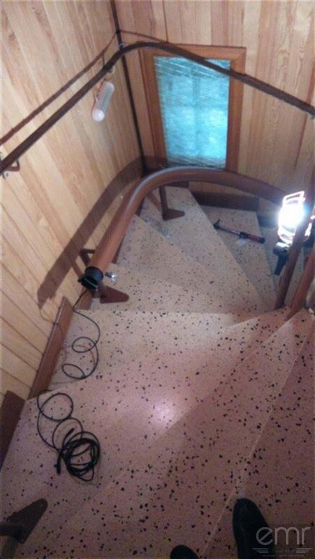 Installation d’un siège monte escalier chez un particulier à Roquebillière