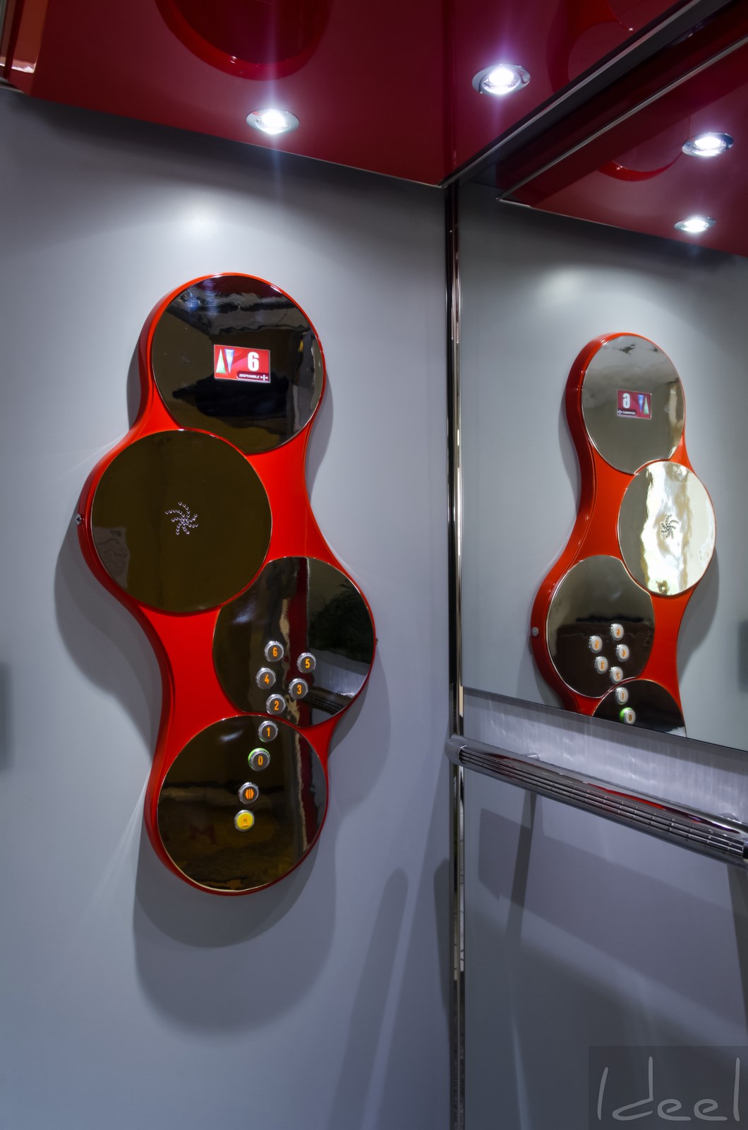 Rénovation d'une cabine d'ascenseur dans un immeuble à Cannes