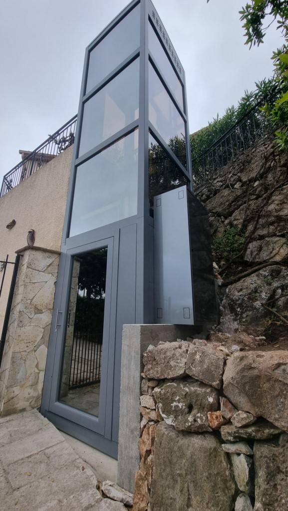 Photo de l'installation de trois quart extérieur la Turbie