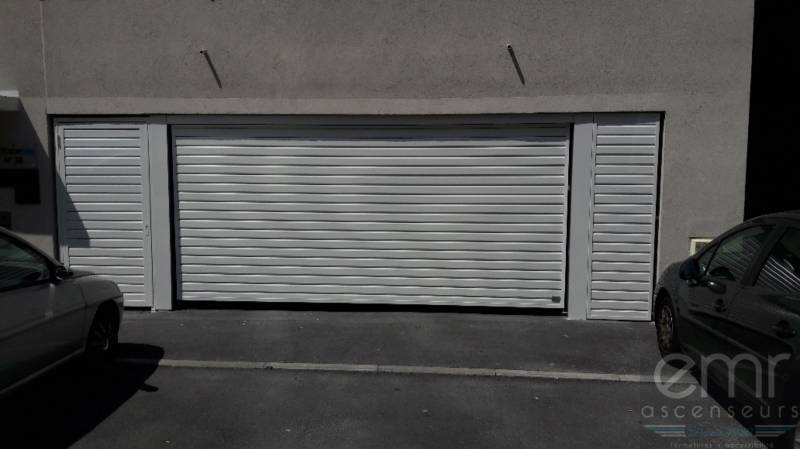 Installation d'une porte de garage dans un immeuble à Nice