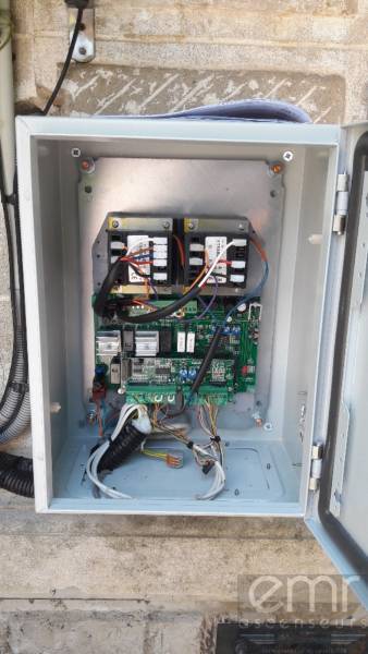 Remplacement de la carte de gestion d'un portail dans une résidence à Nice