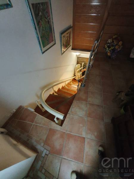 emr ascenseurs - installation vue de l'étage