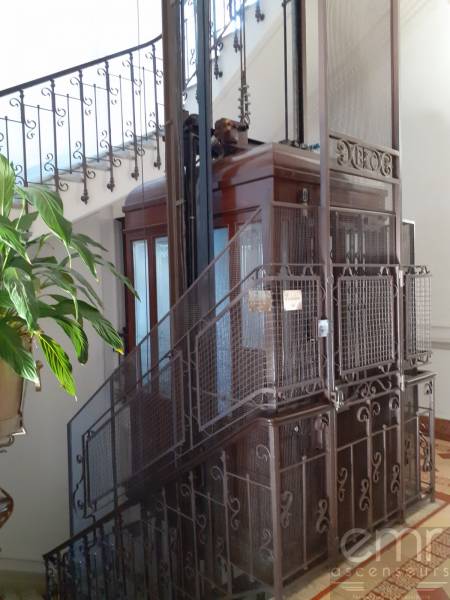 Travaux préliminaires à une future mise en conformité d'un ascenseur à Nice