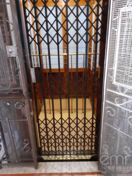 Travaux préliminaires à une future mise en conformité d'un ascenseur à Nice