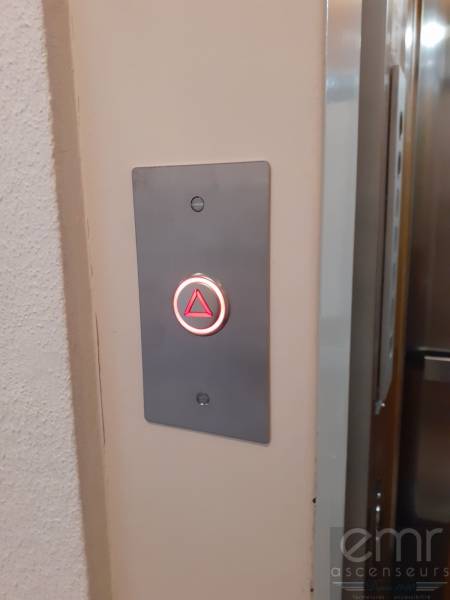 Emr Ascenseurs - nouveau bouton, appel palier demandé