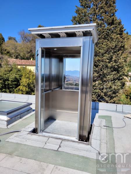 Installation d'un élévateur dans une villa à Cannes