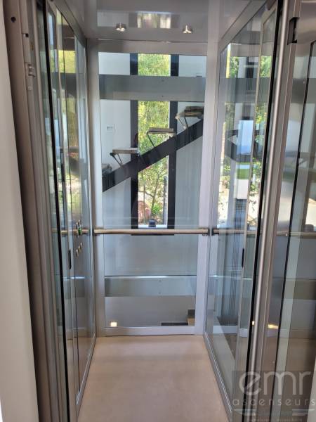 Emr Ascenseurs - La cabine