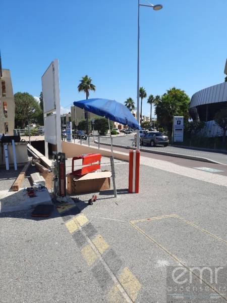 EMR Ascenseurs et Fermetures - Petite Parasol