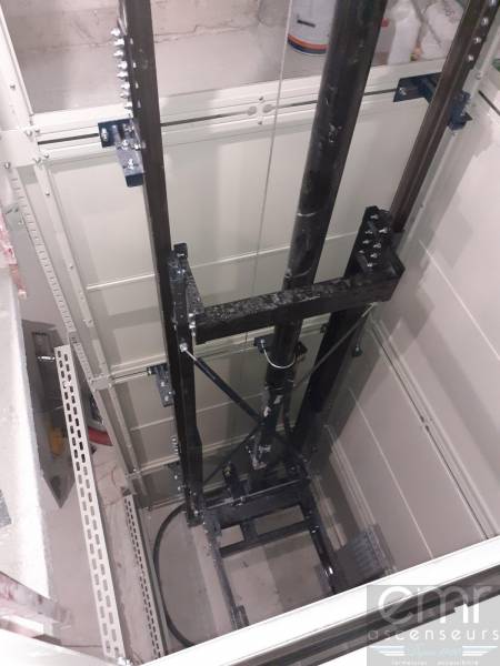Installation d'un ascenseur dans un cabinet Dentaire à Nice