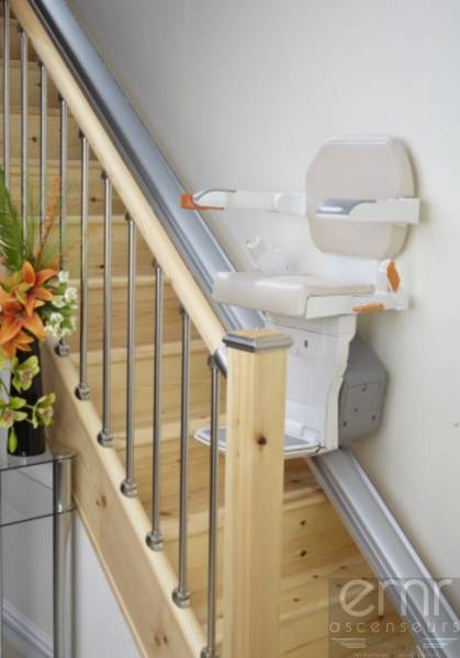 EMR Ascenseurs, escaliers droits et mono rail