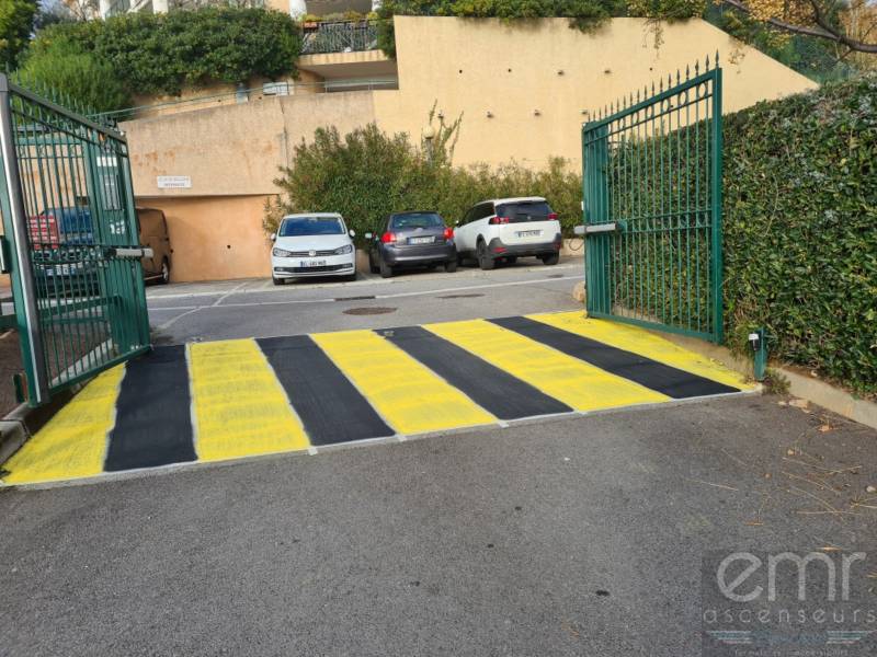 emr ascenseurs - portail et marquage au sol