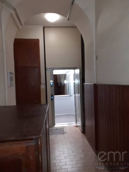 emr ascenseurs - une création qui s'intègre parfaitement