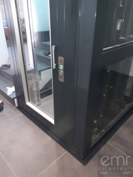 Installation d'un ascenseur oléodynamique dans une villa à Villefranche sur Mer