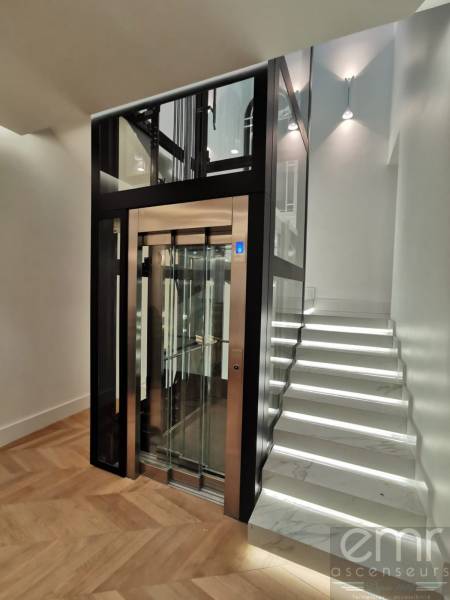 Installation d'un ascenseur dans un cabinet Dentaire à Nice