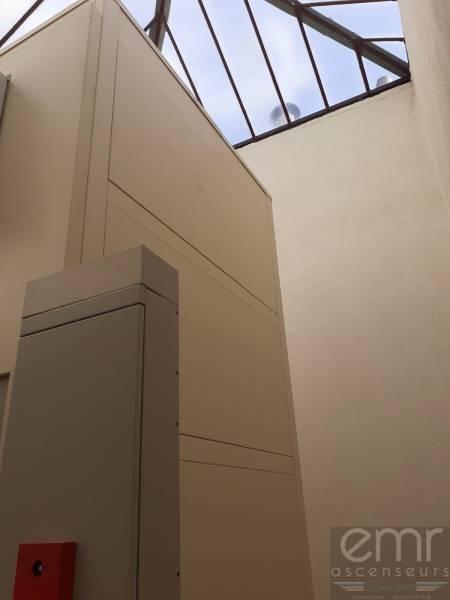 emr ascenseurs - vue pylône et verrière