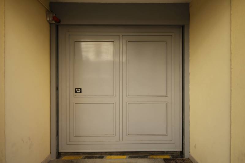 Installation de porte de garages basculantes automatique à Nice