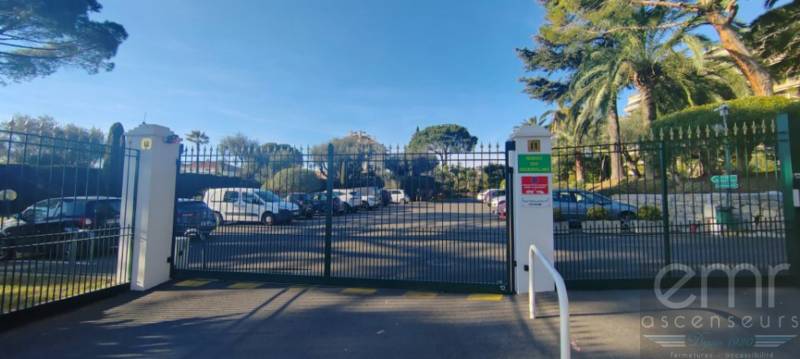 Maintenance par EMR ascenseurs et Fermetures dans une Copropriété sur Cannes