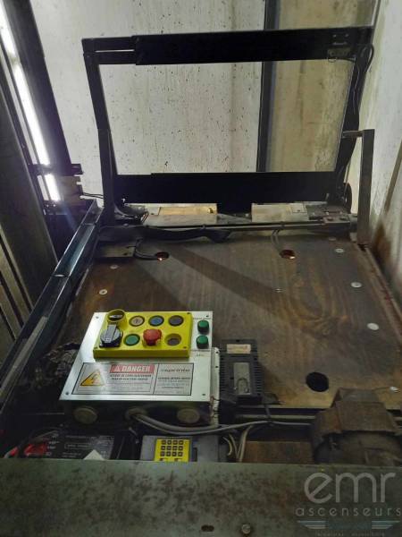 Qui contacter pour la modernisation de son ascenseur à Nice (06) ? EMR ASCENSEURS !