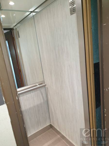 Qui contacter pour la modernisation de son ascenseur à Nice (06) ? EMR ASCENSEURS !