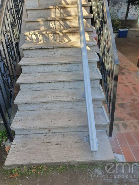 Vous demeurez à Saint Raphaël et désirez un monte-escaliers extérieur dans votre villa ?