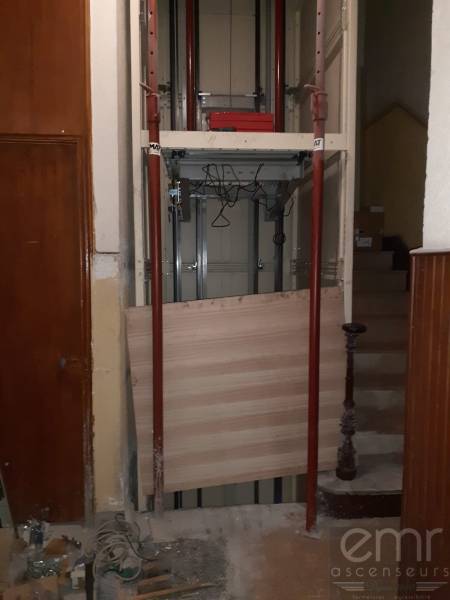 emr ascenseurs - pylône en création