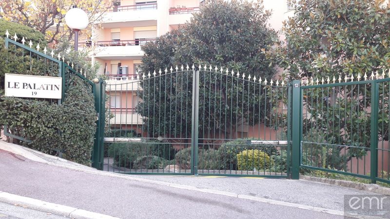 Maintenance d'un portail dans une copropriété à Nice