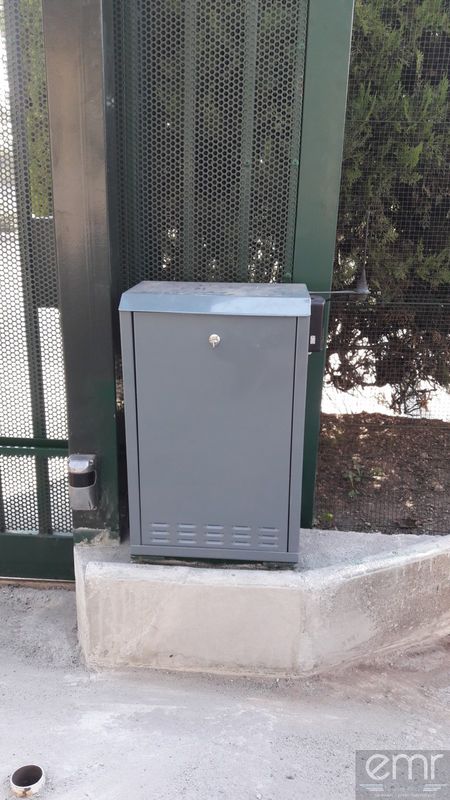 Remplacement et surélévation de la motorisation d'un portail à Nice