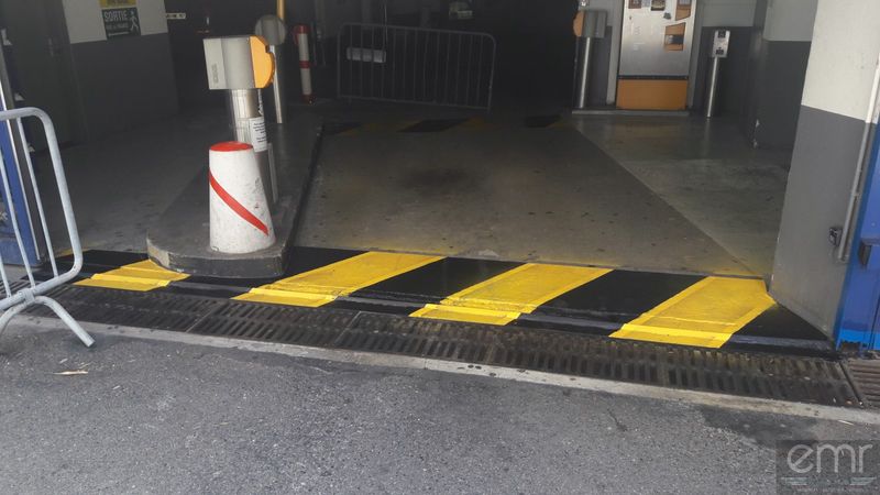 Parking SEMIAC - Marquages au sol réglementaires