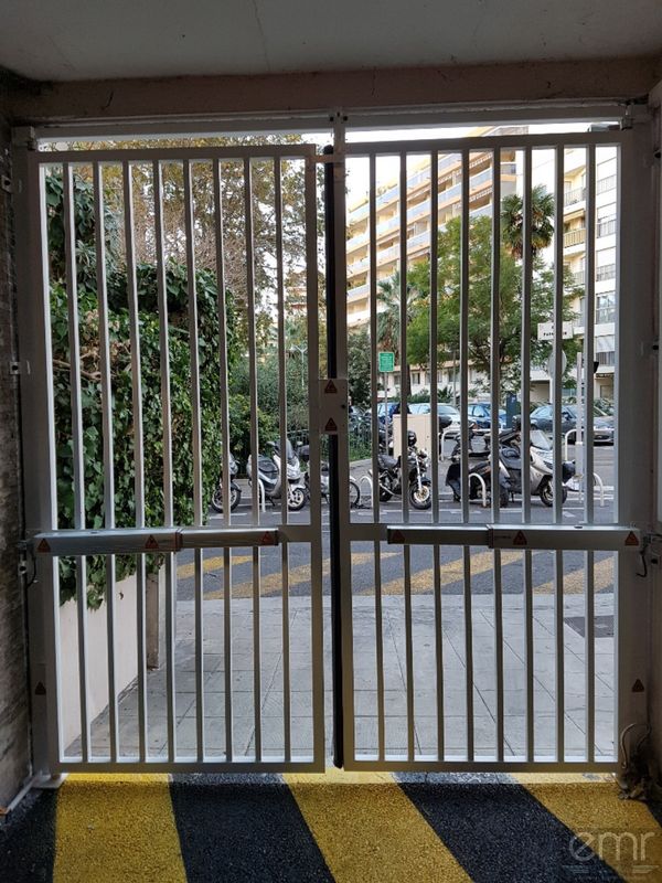 Installation d'un portail à barreaudages dans une Copropriété à Nice