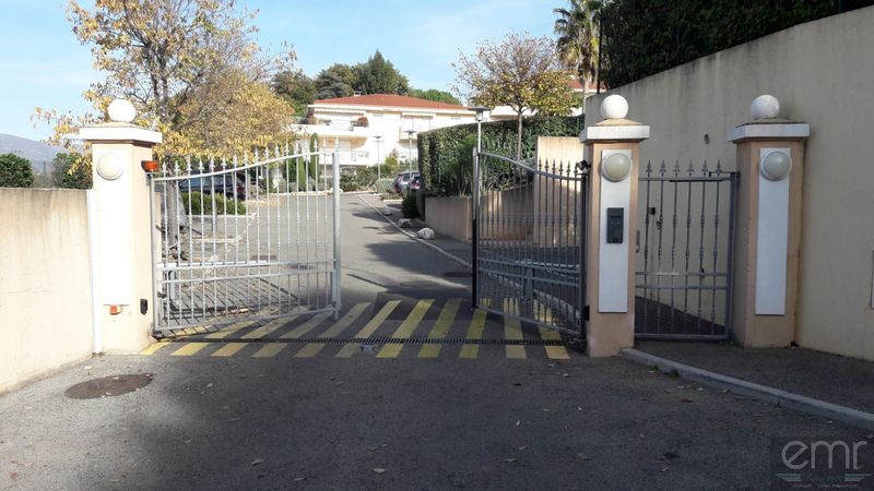 Maintenance d'un portail dans une copropriété sur Nice