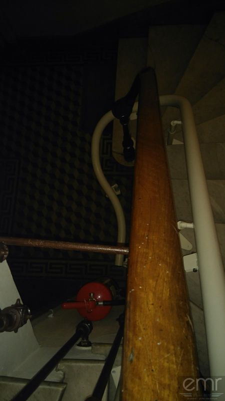 Installation d'un fauteuil monte escaliers dans un immeuble à Monaco