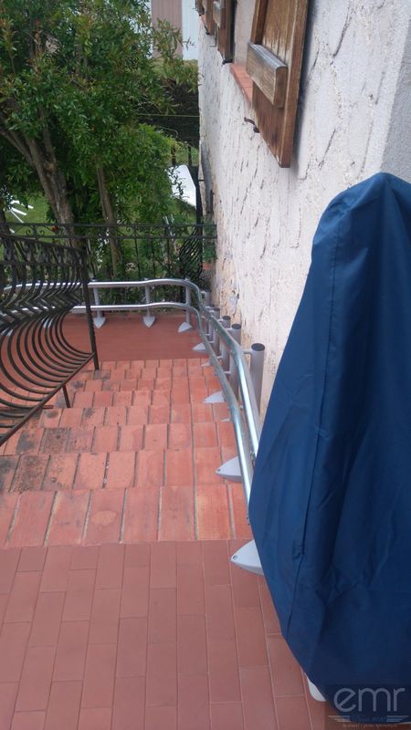 Bâche siège monte escaliers