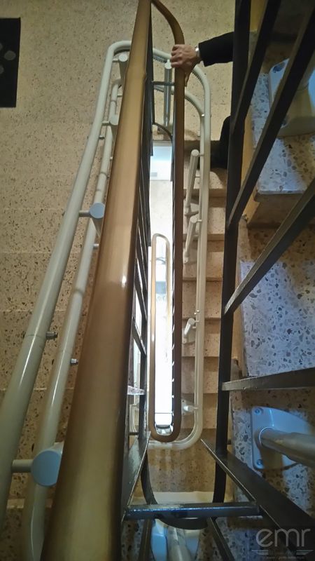 Installation d’un fauteuil monte escaliers dans une résidence à Vallauris