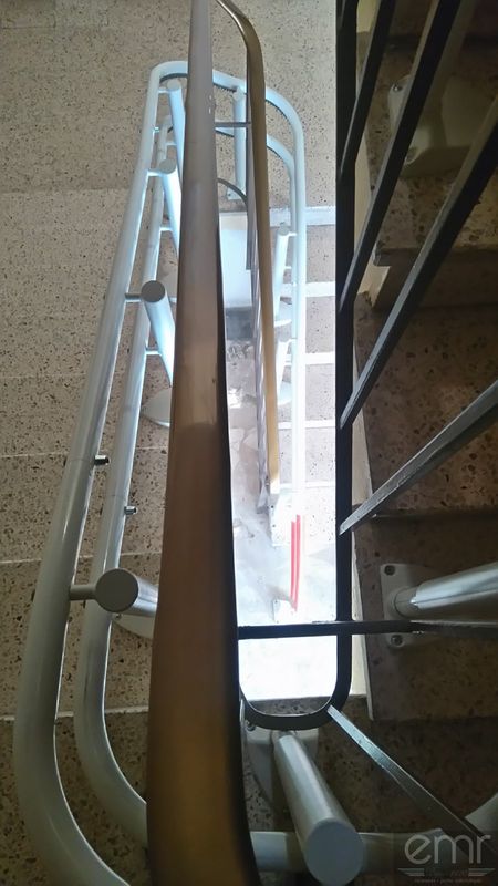 Installation d’un fauteuil monte escaliers dans une résidence à Vallauris