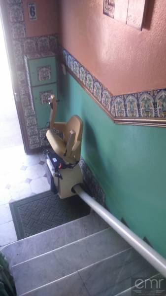 Installation d'un monte escaliers dans une copropriété à Nice