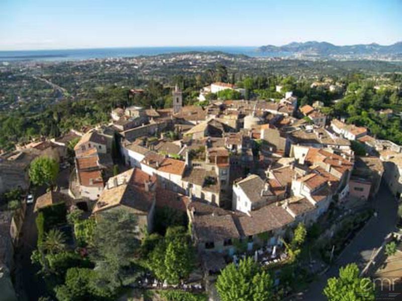 Maintenance des 94 ascenseurs et 18 portes de garage à Mougins Le Haut