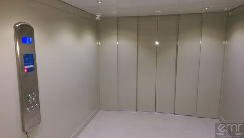 MONTE VOITURE HYDRAULIQUE 3500 KGS 2N 2 ACCES A CANNES PAR EMR ASCENSEURS