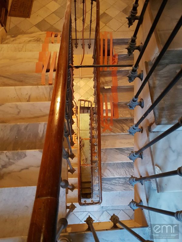 Installation d'un ascenseur électrique gearless sans machinerie dans une Copropriété rue Assalit à Nice