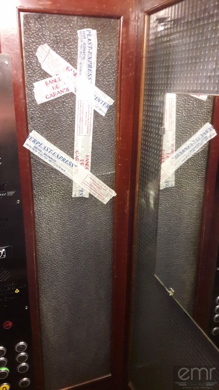 Remplacement des vitres cassées dans une cabine d'ascenseur sur Nice