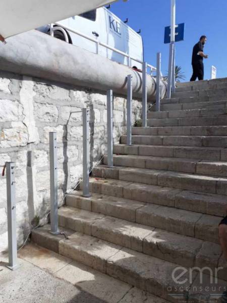 Qui contacter pour protéger vos plateformes élévatrices pendant la période hivernale ? EMR ASCENSEURS !!!