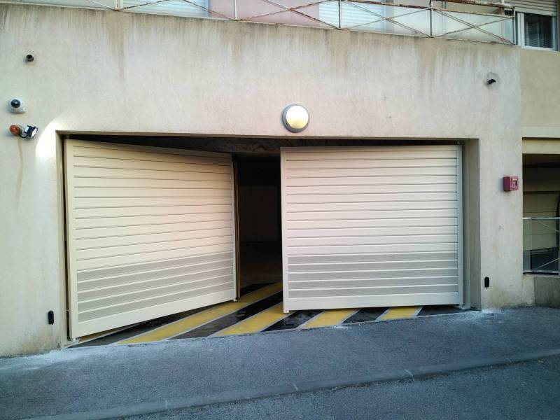 Porte de garage modèle 3